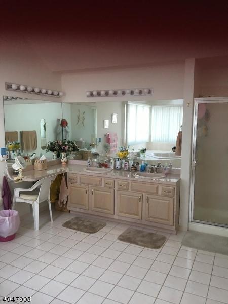 21 Foxboro Rd, Wayne, NJ 07470 photo 12
