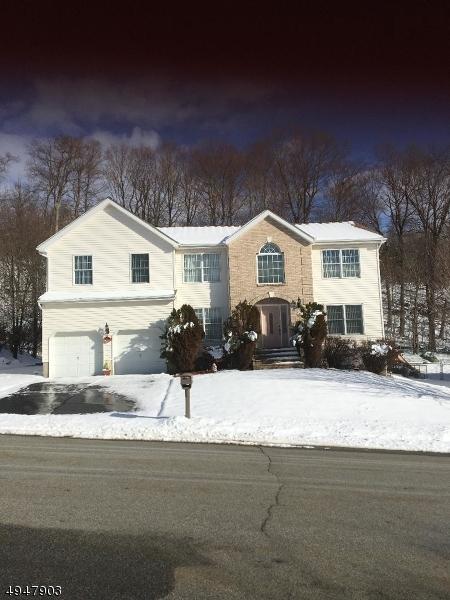 21 Foxboro Rd, Wayne, NJ 07470 photo 1