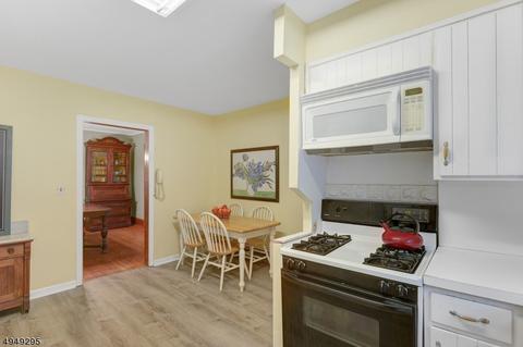 93 Mountainview Rd, Millburn, NJ 07041 photo 10