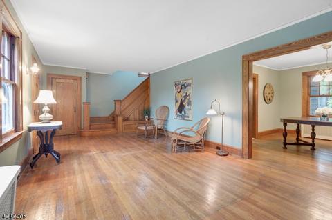 93 Mountainview Rd, Millburn, NJ 07041 photo 4