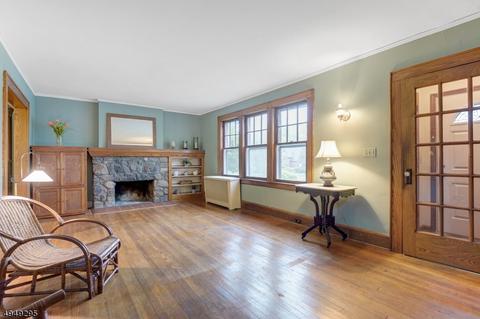 93 Mountainview Rd, Millburn, NJ 07041 photo 2