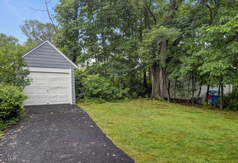 93 Mountainview Rd, Millburn, NJ 07041 photo 22