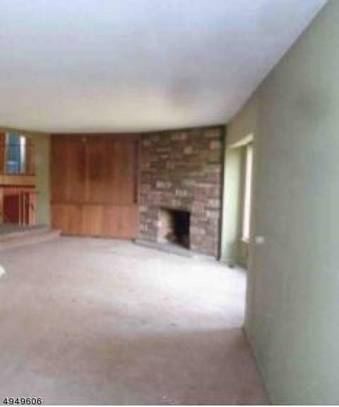 39 Castles Dr, Wayne, NJ 07470 photo 5