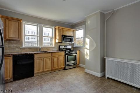 39 Willow St, Millburn, NJ 07041 photo 5