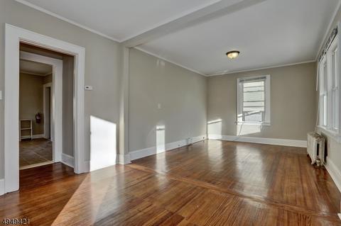 39 Willow St, Millburn, NJ 07041 photo 3