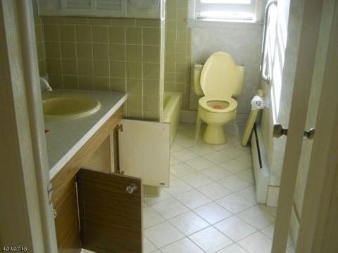 47 Windsor Dr, Montville Twp., NJ 07058 photo 5