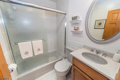 1 White Oak Ln, Wayne, NJ 07470 photo 11