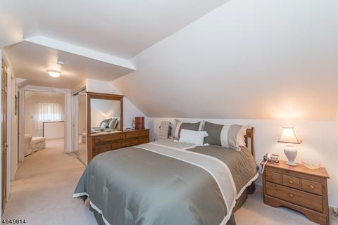 1 White Oak Ln, Wayne, NJ 07470 photo 16
