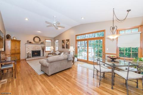 1 White Oak Ln, Wayne, NJ 07470 photo 6
