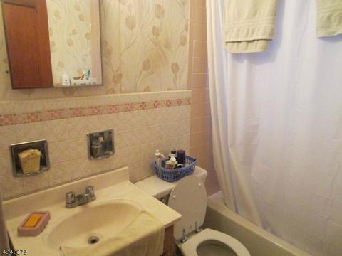16 Berkeley St, Millburn, NJ 07041 photo 5