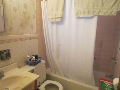 16 Berkeley St, Millburn, NJ 07041 photo 4