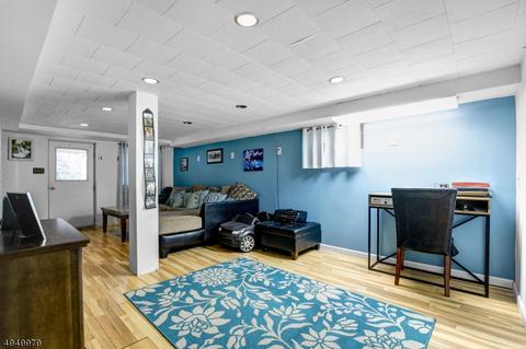 34 Pinecrest Ter, Wayne, NJ 07470 photo 18