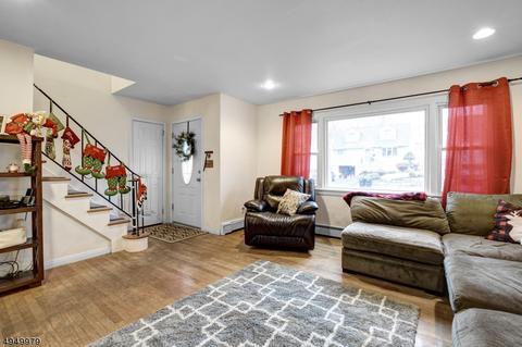 34 Pinecrest Ter, Wayne, NJ 07470 photo 3