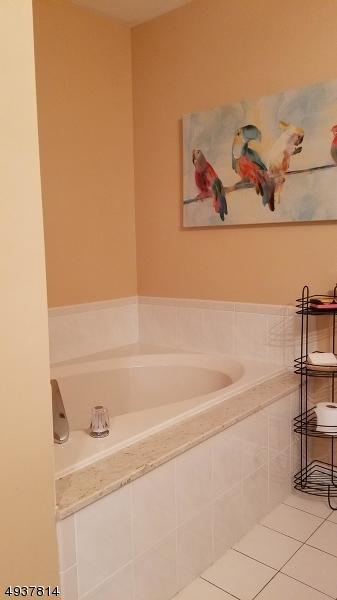 136 Wingate Dr, Hackettstown, NJ 07840 photo 11