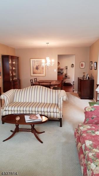 136 Wingate Dr, Hackettstown, NJ 07840 photo 4