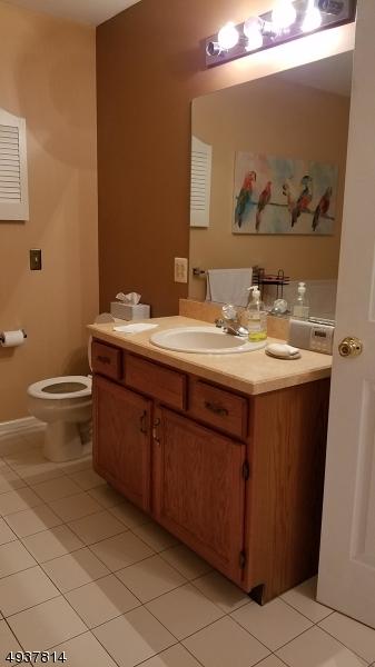 136 Wingate Dr, Hackettstown, NJ 07840 photo 10