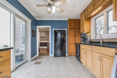 300 Sharp St, Hackettstown, NJ 07840 photo 10