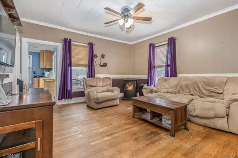 300 Sharp St, Hackettstown, NJ 07840 photo 7