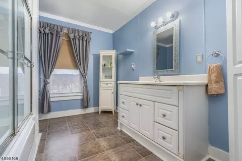300 Sharp St, Hackettstown, NJ 07840 photo 13