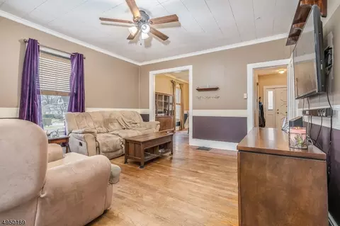 300 Sharp St, Hackettstown, NJ 07840 photo 6