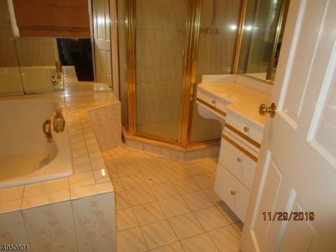 9 Stone Ledge Rd, Upper Saddle River, NJ 07458 photo 21