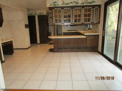 9 Stone Ledge Rd, Upper Saddle River, NJ 07458 photo 11