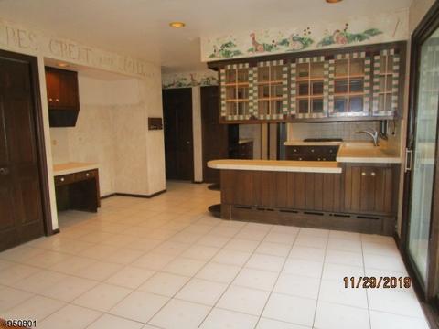 9 Stone Ledge Rd, Upper Saddle River, NJ 07458 photo 12