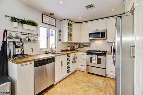 92 Warwick Rd, Hillside, NJ 07205 photo 5