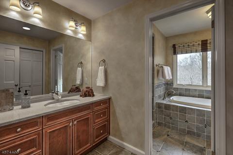 7 Kendall Ct, Mendham, NJ 07945 photo 21