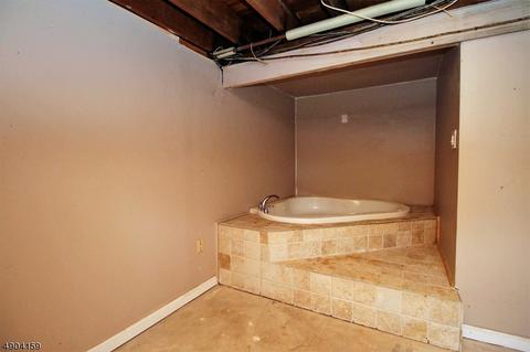 103 Freeway Ave, Hackettstown, NJ 07840 photo 15