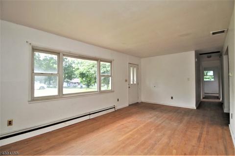 103 Freeway Ave, Hackettstown, NJ 07840 photo 2