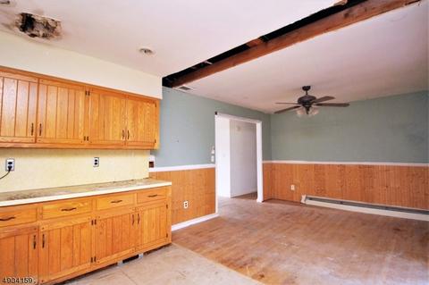 103 Freeway Ave, Hackettstown, NJ 07840 photo 9