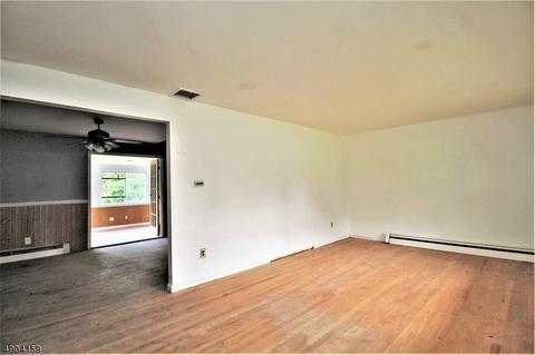 103 Freeway Ave, Hackettstown, NJ 07840 photo 3