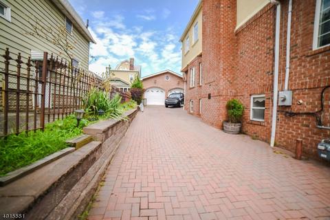 479 Devon St, Kearny, NJ 07032 photo 2