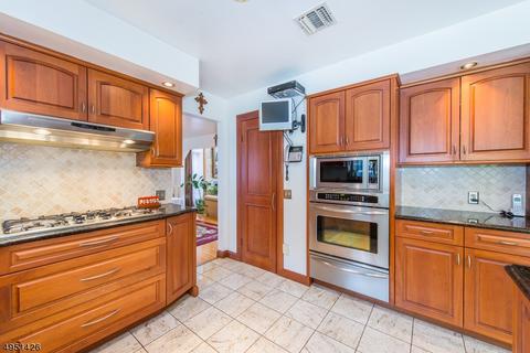 86 Garside Ave, Wayne, NJ 07470 photo 8