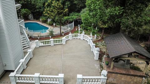 12 Fox Hill Dr, Wayne, NJ 07470 photo 5