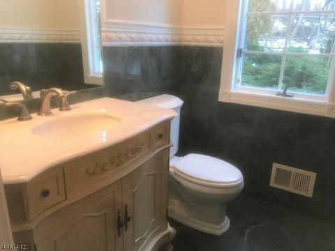 12 Fox Hill Dr, Wayne, NJ 07470 photo 14