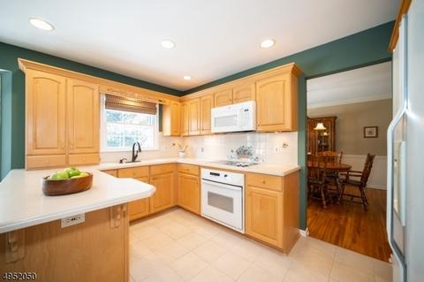 5 Cherry St, Long Valley, NJ 07853 photo 8