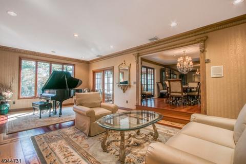 500 Mildred Pl, Oradell, NJ 07649 photo 9