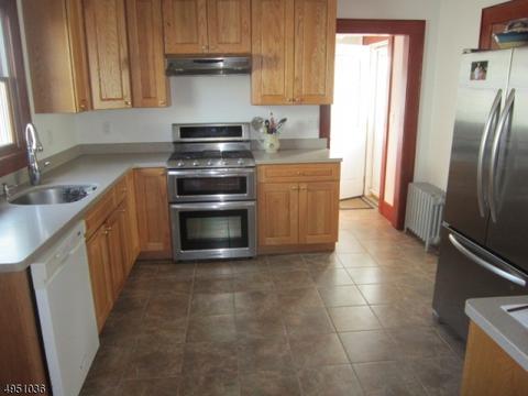100 Guy St, Dover, NJ 07801 photo 7