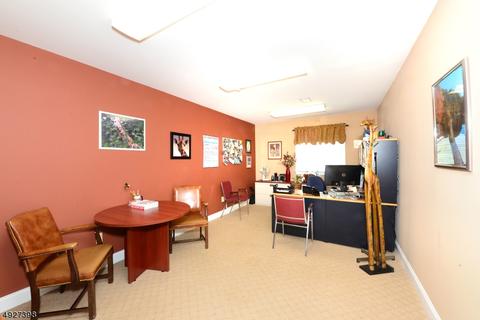 75 Main St, Franklin, NJ 07416 photo 5