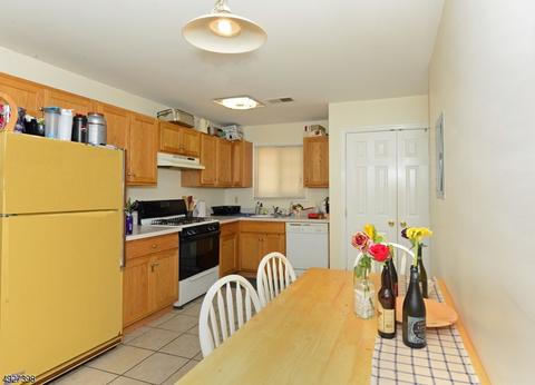 75 Main St, Franklin, NJ 07416 photo 10