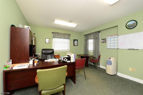 75 Main St, Franklin, NJ 07416 photo 4