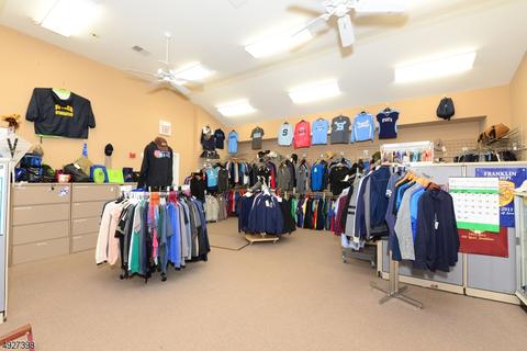 75 Main St, Franklin, NJ 07416 photo 6