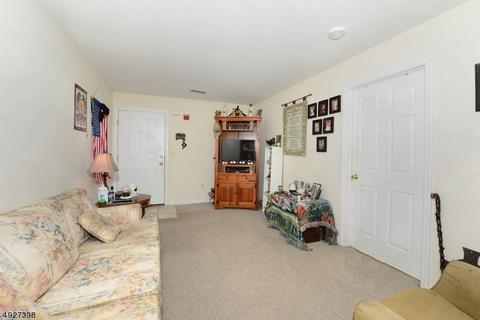 75 Main St, Franklin, NJ 07416 photo 17