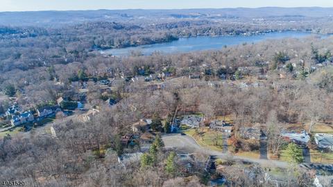 27 Iowa Rd, Wayne, NJ 07470 photo 23
