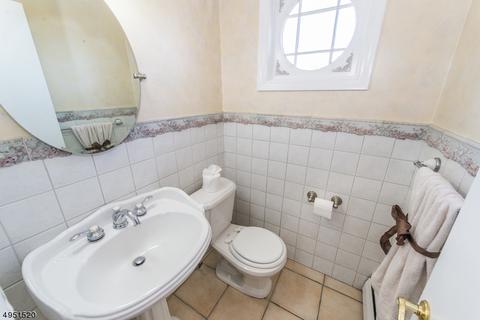 27 Iowa Rd, Wayne, NJ 07470 photo 10
