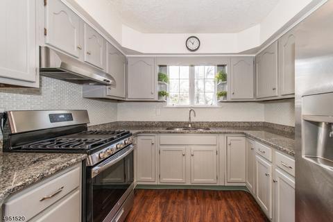 27 Iowa Rd, Wayne, NJ 07470 photo 5