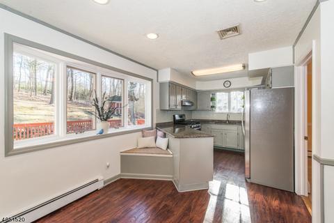27 Iowa Rd, Wayne, NJ 07470 photo 4