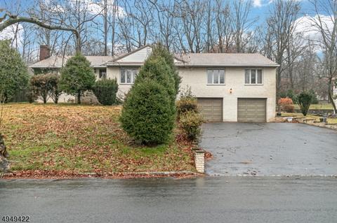 372 Upland Rd, Mountainside, NJ 07092 photo 1
